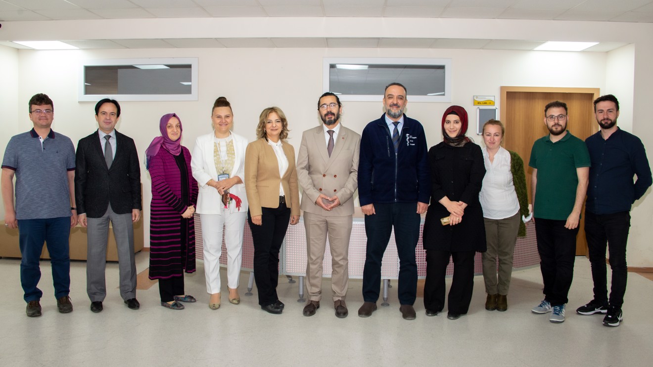 Selçuk Üniversitesi Tıp Fakültesi öğrencileri Gelişim Sınavı'na girdi